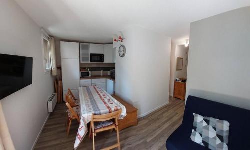 Vakantie in de bergen Appartement 3 kamers 5 personen (Sélection 40m²) - Résidence Chamois - MH - Risoul - Woonkamer