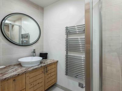 Vacances en montagne Appartement 5 pièces 8 personnes (B) - Résidence Chanteclair - Méribel - Salle d'eau