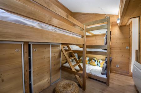 Vacanze in montagna Appartamento su due piani 2 stanze per 4 persone (304) - Résidence Chantelouve - Val d'Isère - Camera