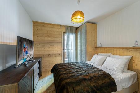 Holiday in mountain resort 3 room apartment 6 people (RC01) - Résidence Chantemerle - Courchevel - Bedroom