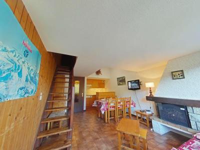 Vakantie in de bergen Appartement 3 kamers mezzanine 6 personen (2C) - Résidence Chanteneige - Le Grand Bornand - Woonkamer