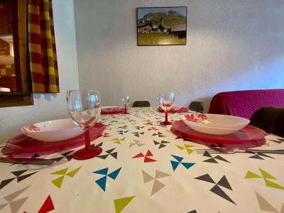 Vakantie in de bergen Appartement 2 kamers 5 personen (3D) - Résidence Charme - Le Grand Bornand - Woonkamer