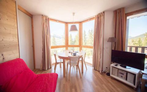 Holiday in mountain resort 3 room apartment 6 people (G090) - Résidence Cheval Blanc - Valmorel - Accommodation