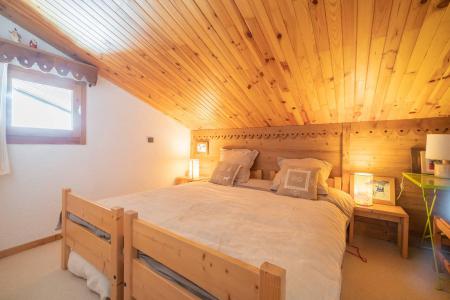 Holiday in mountain resort 3 room apartment 4 people (G446) - Résidence Cheval Noir  - Valmorel - Bedroom under mansard