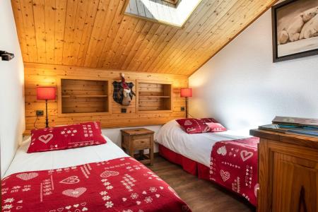 Holiday in mountain resort 4 room duplex apartment 6 people (16) - Résidence Club Alpina - Champagny-en-Vanoise - Bedroom