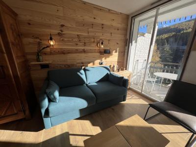 Holiday in mountain resort Studio sleeping corner 4 people (GRIMAUDST4) - Résidence Concorde 5 - Serre Chevalier - Living room