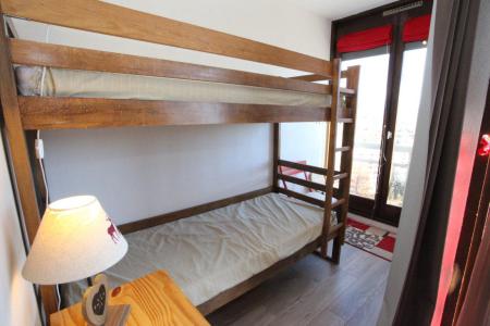 Holiday in mountain resort Studio sleeping corner 4 people (187) - Résidence Coq de Bruyère - La Toussuire - Bedroom