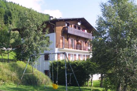 Rent in ski resort Résidence Corzolet - Les Gets - Summer outside