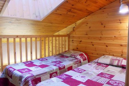 Vacaciones en montaña Apartamento dúplex 3 piezas 6 personas (A49) - Résidence Creux de l'Ours Rouge - Méribel-Mottaret - Cabina