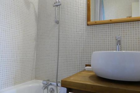 Vacances en montagne Appartement 2 pièces 5 personnes (30) - Résidence Creux de l'Ours Rouge - Méribel-Mottaret - Salle de bain