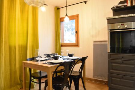 Vakantie in de bergen Appartement 3 kamers 5 personen (50) - Résidence Cristal - Méribel - Woonkamer