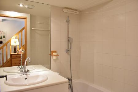 Vacances en montagne Appartement duplex 3 pièces 6 personnes (51) - Résidence Cristal - Méribel - Salle de bain
