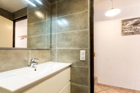 Vacaciones en montaña Apartamento 2 piezas para 4 personas (05) - Résidence Crystal - La Clusaz - Cuarto de ducha