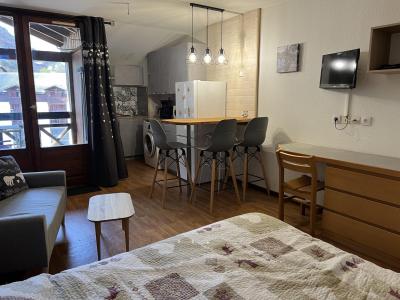 Vakantie in de bergen Studio bergnis 4 personen (3310) - Résidence Cybèle - Brides Les Bains - Woonkamer