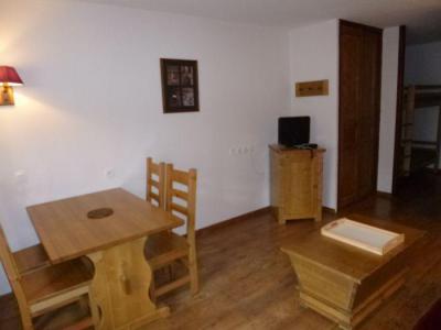 Vacances en montagne Studio coin montagne 4 personnes (112) - Résidence Cybèle - Brides Les Bains - Coin repas