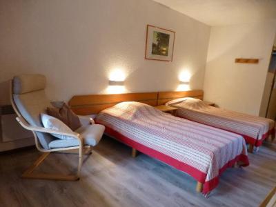 Urlaub in den Bergen Studio Schlafnische 4 Personen (1306) - Résidence Cybèle - Brides Les Bains - Schlafzimmer