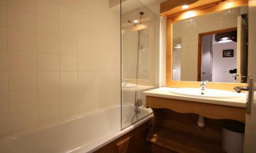Holiday in mountain resort 2 room apartment 6 people (34m²) - Résidence Dame Blanche - Maeva Home - Puy-Saint-Vincent - Summer outside