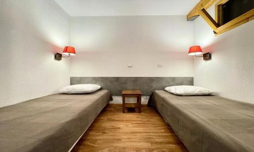 Urlaub in den Bergen 3-Zimmer-Appartment für 6 Personen (43m²) - Résidence Dame Blanche - MH - Puy-Saint-Vincent - Draußen im Sommer