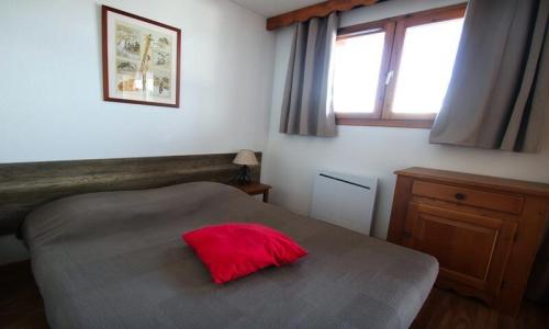 Urlaub in den Bergen 2-Zimmer-Appartment für 6 Personen (33m²) - Résidence Dame Blanche - MH - Puy-Saint-Vincent - Draußen im Sommer