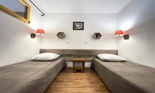 Urlaub in den Bergen 2-Zimmer-Appartment für 6 Personen (33m²) - Résidence Dame Blanche - MH - Puy-Saint-Vincent - Draußen im Sommer