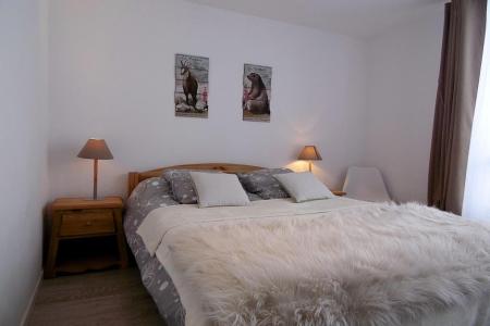 Holiday in mountain resort 3 room mezzanine apartment 8 people (0109) - Résidence de Caron - Les Menuires - Bedroom