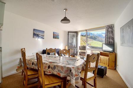 Vakantie in de bergen Appartement 2 kamers 6 personen (312) - Résidence de Caron - Les Menuires - Woonkamer