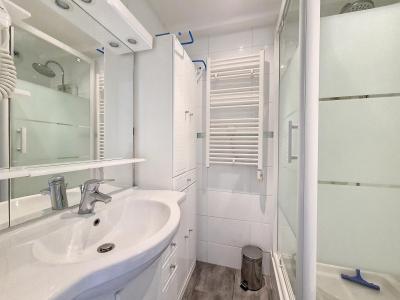 Vakantie in de bergen Studio 3 personen (0409) - Résidence de Caron - Les Menuires - Badkamer