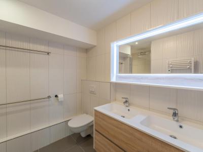 Vacaciones en montaña Apartamento 7 piezas mezzanine para 14 personas (H136) - Résidence Domaine de  l'Ariondaz - Courchevel - Cuarto de ducha