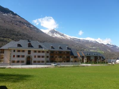 Location au ski Résidence Domaine du Val de Roland - Luz Ardiden - Extérieur été