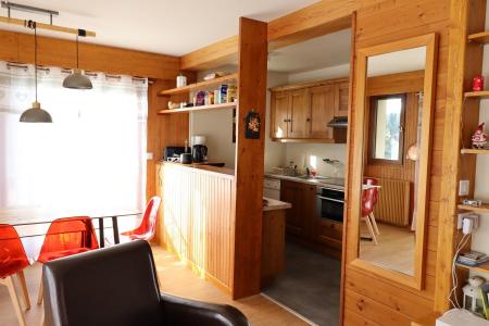 Vakantie in de bergen Appartement 3 kamers 7 personen - Résidence Doux Soleil - Les Gets - Woonkamer