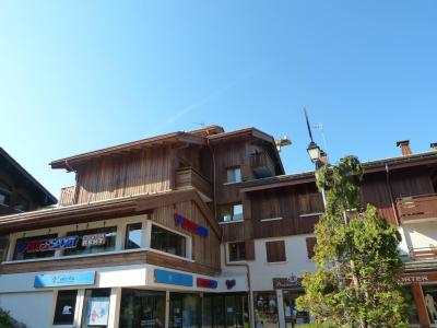 Vacances en montagne Résidence du Centre D - La Clusaz - Extérieur été