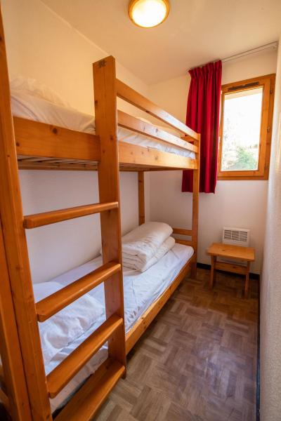 Vacances en montagne Appartement 3 pièces 8 personnes (65) - Résidence du Cheval Blanc - Valfréjus - Lits superposés