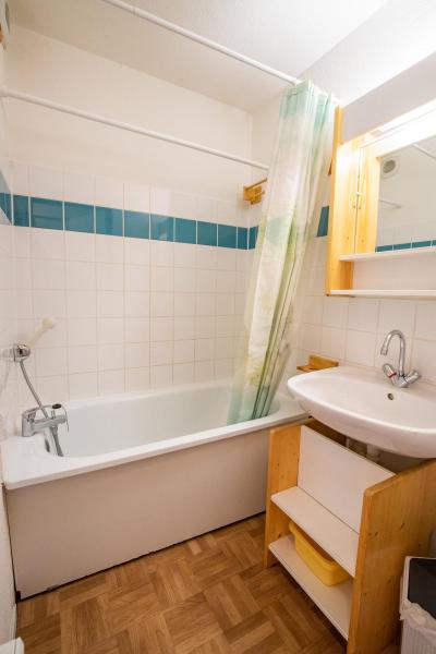 Vacances en montagne Appartement 3 pièces 8 personnes (65) - Résidence du Cheval Blanc - Valfréjus - Salle de bain