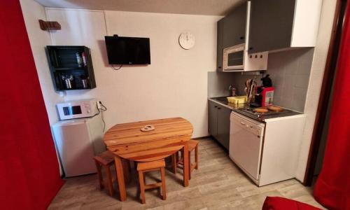 Wakacje w górach Studio kabina 2 osoby (Budget 19m²-1) - Résidence Edelweiss - MH - Risoul - Pokój gościnny