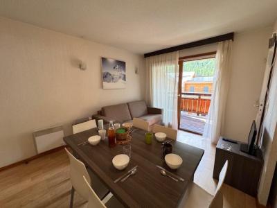 Vacances en montagne Appartement 3 pièces 6 personnes (203) - Résidence Éterlou - Serre Chevalier - Séjour