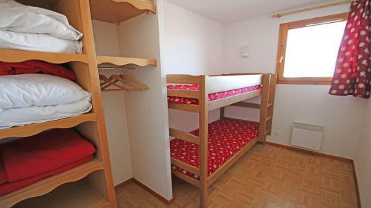 Holiday in mountain resort 3 room apartment 6 people (C35) - Résidence Gentianes - Puy-Saint-Vincent - Accommodation