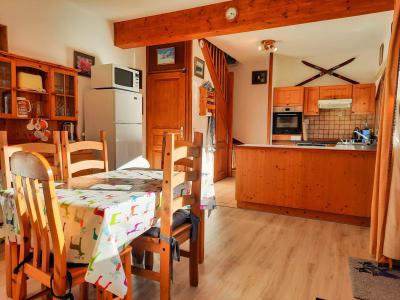 Vacances en montagne Appartement duplex 4 pièces 6 personnes (A3) - Résidence Gentianes - Saint Martin de Belleville - Cuisine