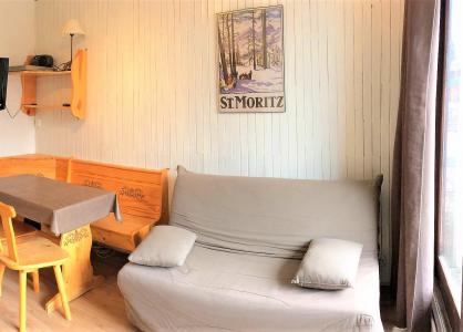 Holiday in mountain resort Studio sleeping corner 4 people (156) - Résidence Goléon - La Toussuire - BZ-sofa