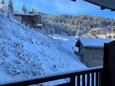 Vacaciones en montaña Résidence Grand Bois - La Tania - Balcón