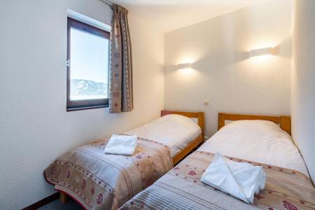Holiday in mountain resort Résidence Grand Morillon - Morillon - Bedroom