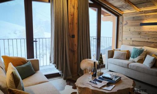 Rent in ski resort 5 room apartment 8 people (107m²) - Résidence Grandes Bosses - Courchevel - Summer outside