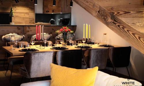 Rent in ski resort 5 room apartment 8 people (107m²) - Résidence Grandes Bosses - Courchevel - Summer outside