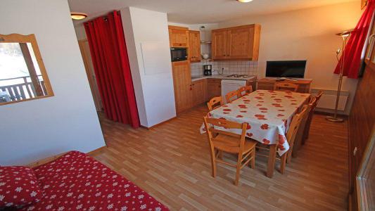 Vacaciones en montaña Apartamento 4 piezas para 6 personas (C112) - Résidence Hameau des Ecrins - Puy-Saint-Vincent - Alojamiento