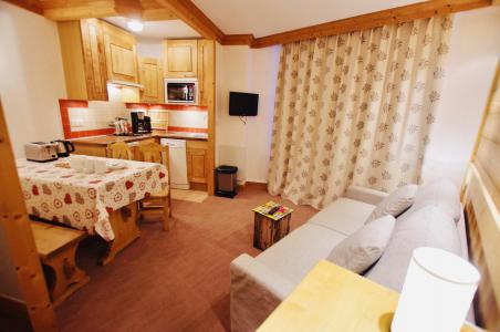 Urlaub in den Bergen 2-Zimmer-Appartment für 4 Personen (1215) - Résidence Hameau du Borsat - Tignes - Wohnzimmer