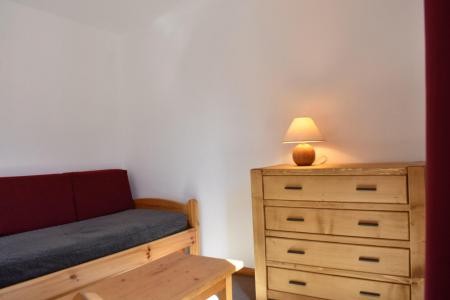 Urlaub in den Bergen 3-Zimmer-Appartment für 5 Personen (25) - Résidence Hauts de Chantemouche - Méribel - Wohnzimmer