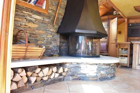 Holiday in mountain resort 3 room duplex apartment 4 people (010) - Résidence Hibou - Méribel - Accommodation