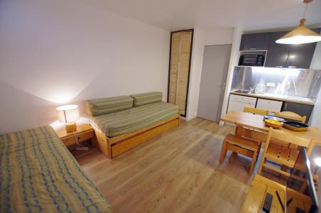 Holiday in mountain resort Studio sleeping corner 4 people (198CL) - Résidence Home Club 2 - Tignes - Living room