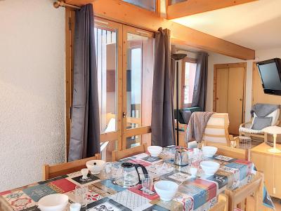 Holiday in mountain resort 3 room duplex apartment 4 people (F1) - Résidence Hors Piste - Saint Martin de Belleville - Living room