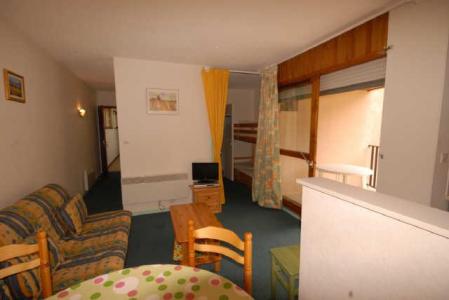 Holiday in mountain resort Studio 6 people (ISA76) - Résidence Isards - Gourette - Accommodation