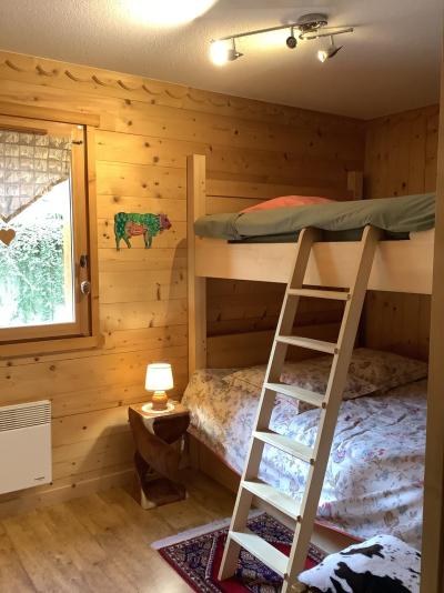 Holiday in mountain resort 3 room apartment 4 people - Résidence Jade - Le Grand Bornand - Bedroom